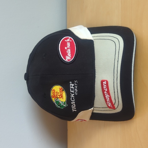 NASCAR Martin Truex Jr. Hat, Bass Pro, Tracker Boats, SnapOn, Chase Authentics - Picture 1 of 16